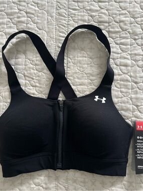 Under Armour Racerback Sport Bra Size 32 B Fitted High Impact Wire Free New!